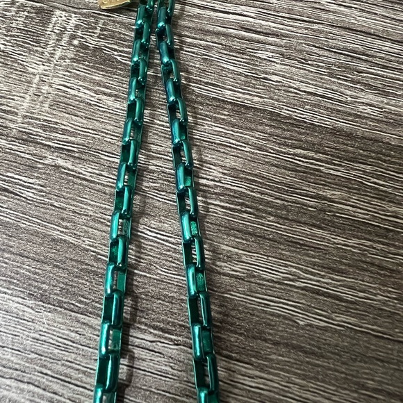 Melania Clara Necklace - Picture 2 of 14